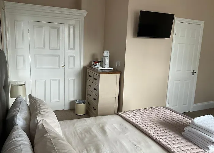 Glenora Guest House