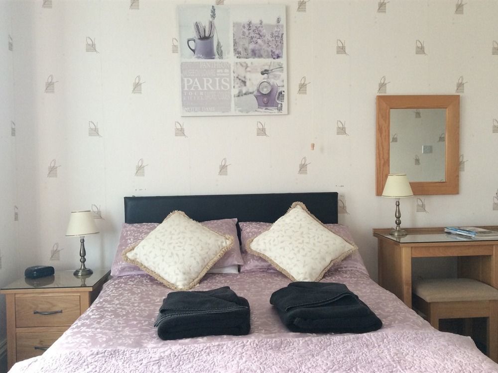 Glenora Guest house